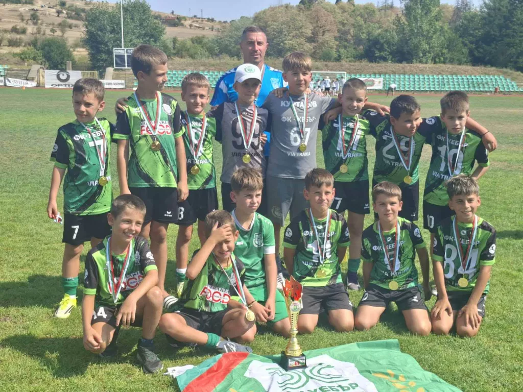 Хебър Пазарджик с две шампионски титли на Panagyurishte Championship - hebar2 deca png