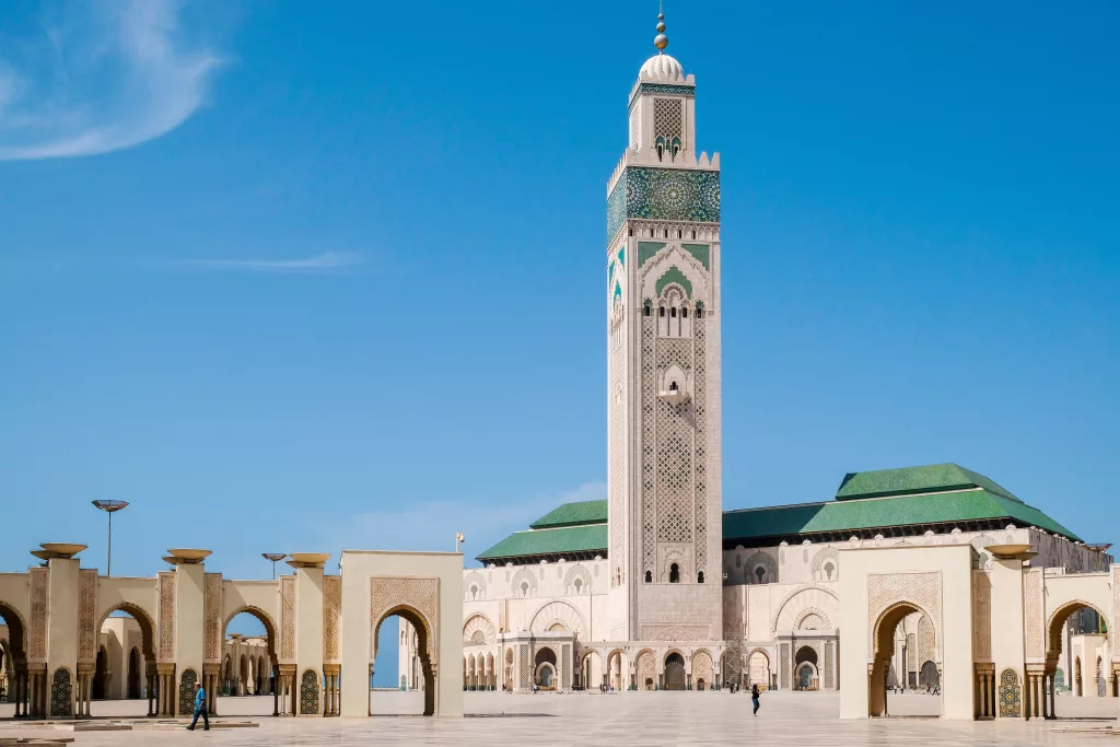 ПЪТЕПИСИ ОТ СВЕТА: МАРОКО – земя на цветове, история и контрасти - hansjuergenw mosque 4134459