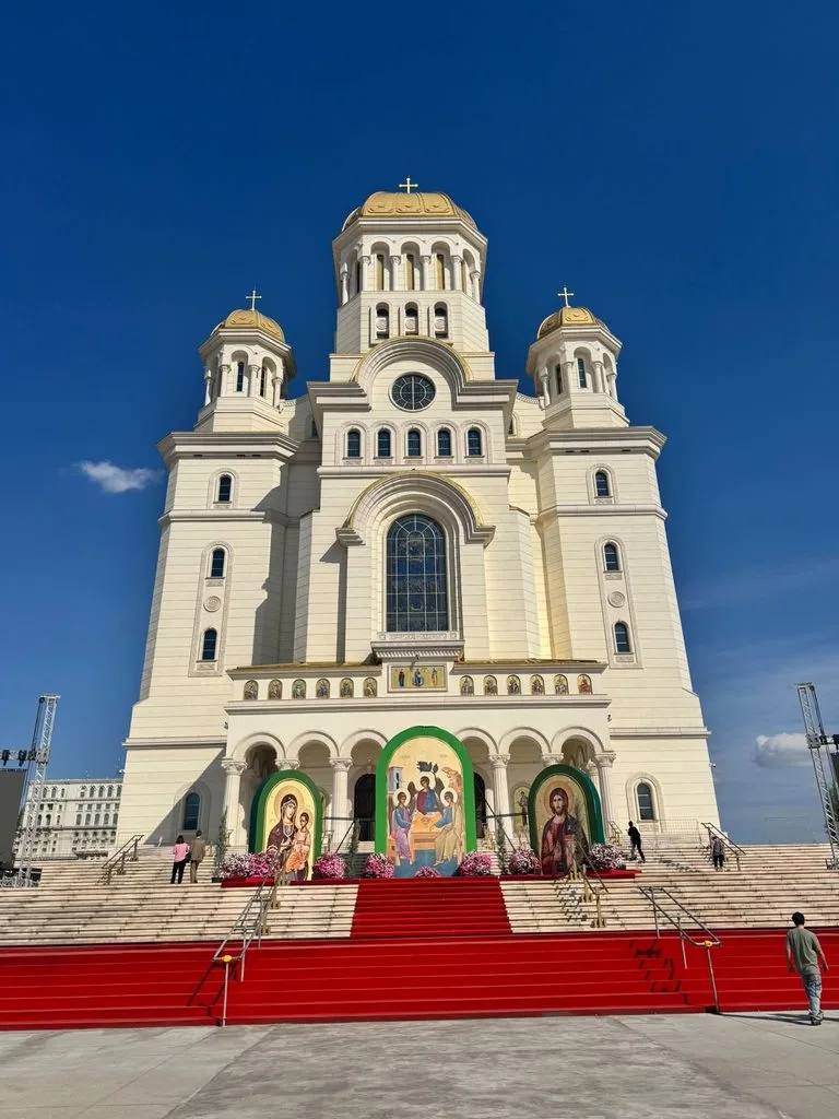 ПЪТЕПИСИ ОТ СВЕТА: РУМЪНИЯ - родината на Дракула и приказните пейзажи - 790399329 10234863583390945 457915925354390925 n 768x1024 1